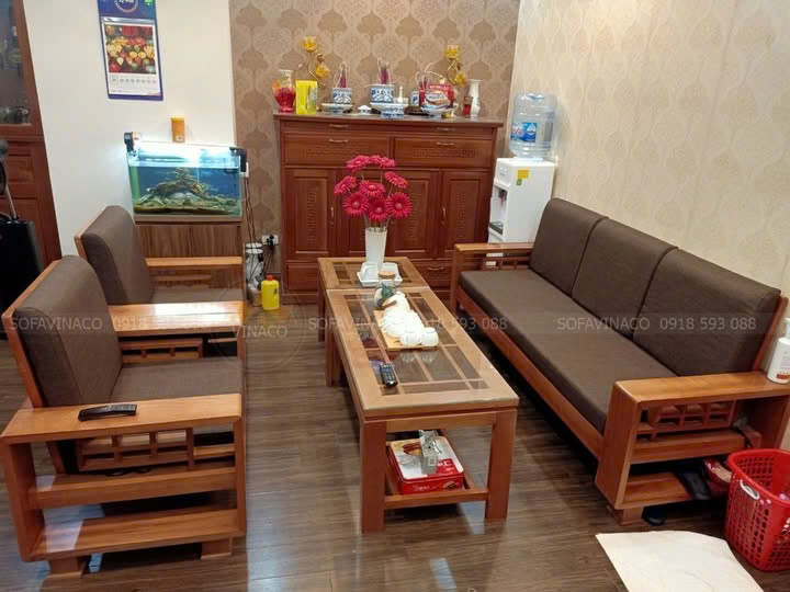 Bộ đệm ghế sofa gỗ phòng khách khi giao đến tay khách hàng
