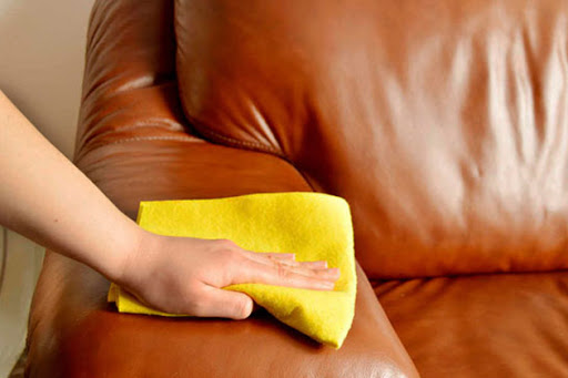 Tại sao nên vệ sinh sofa thường xuyên và tần suất vệ sinh như thế nào là hợp lý