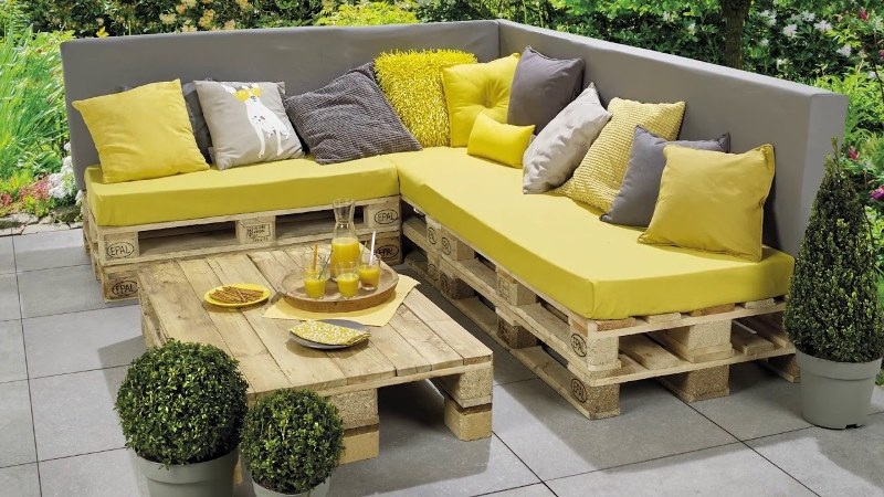 Đóng bàn ghế sofa từ Pallet gỗ siêu dễ dàng