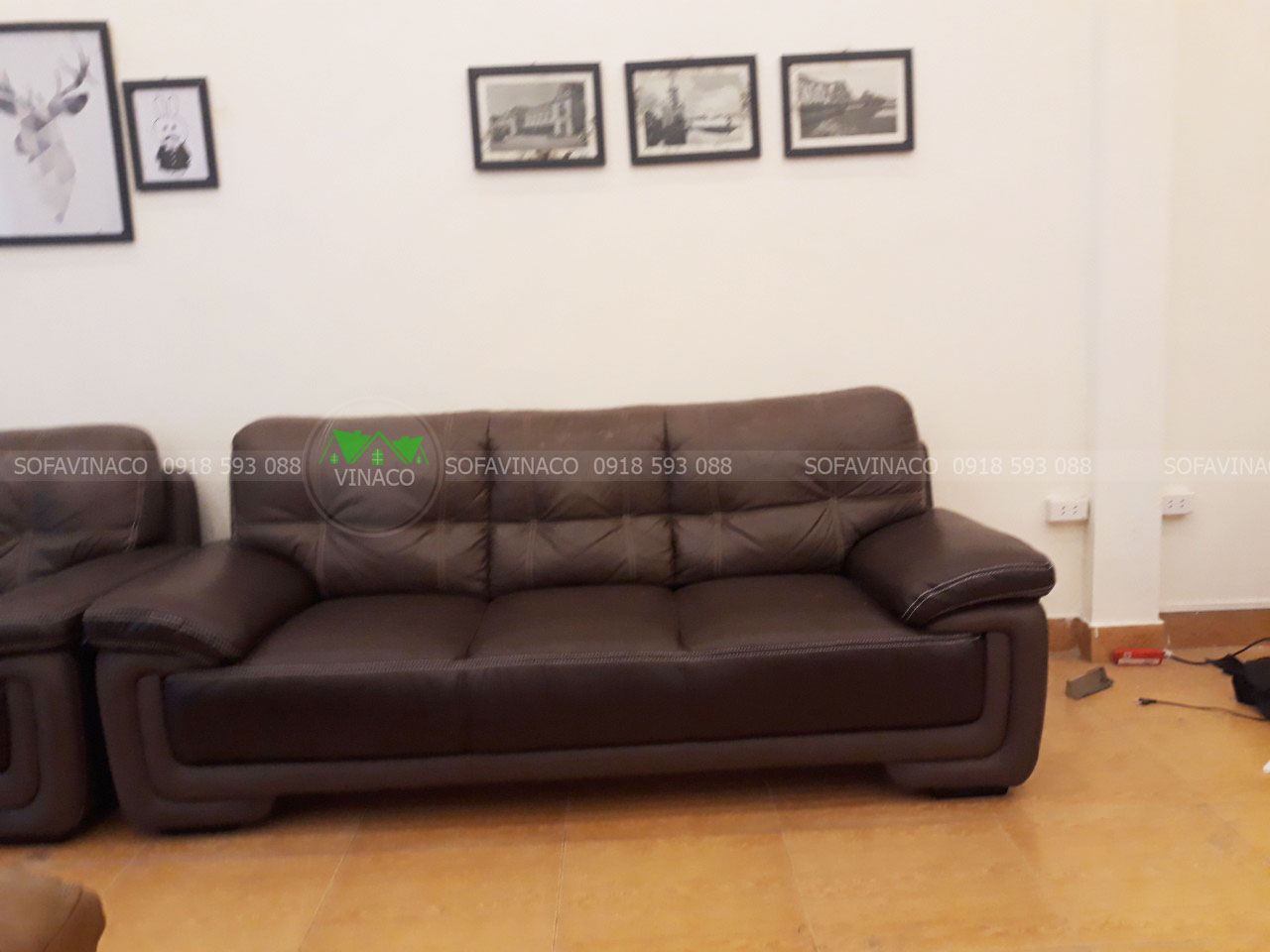 Bọc ghế sofa da thật cao cấp tôn lên sự đẳng cấp cho không gian phòng khách