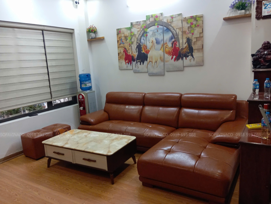 Sản phẩm sau khi hoàn thiện được bọc lại bằng da công nghiệp cao cấp