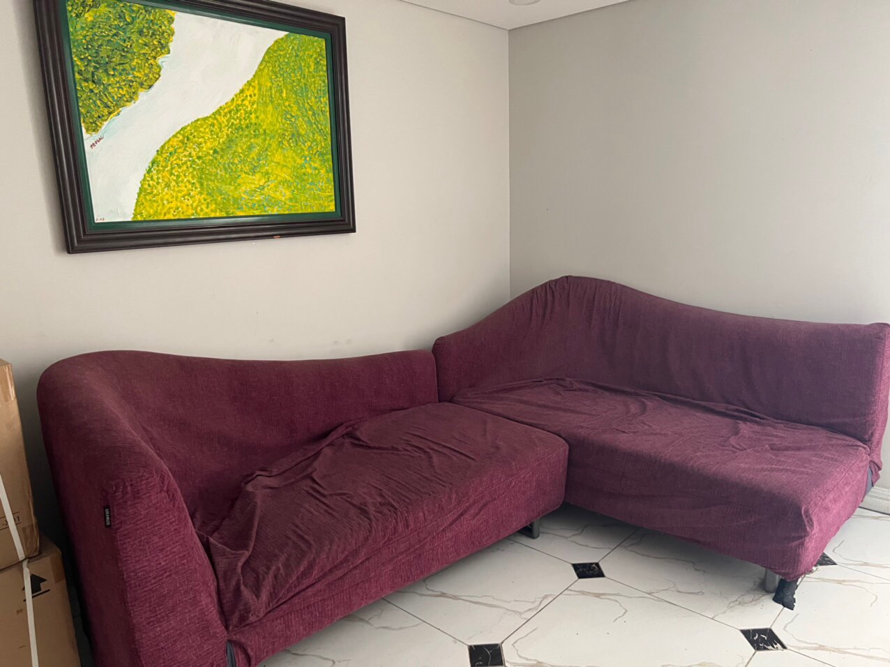 Bộ ghế sofa đnag bị nhão vỏ cho khách tại Thảo Điền, Quận 2