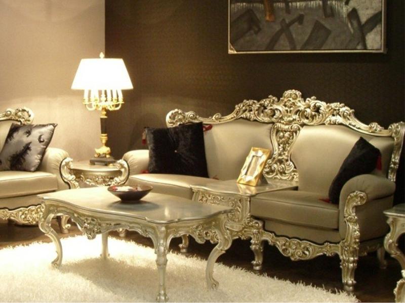 Phòng khách với Style Châu Âu nhờ ghế sofa cổ điển