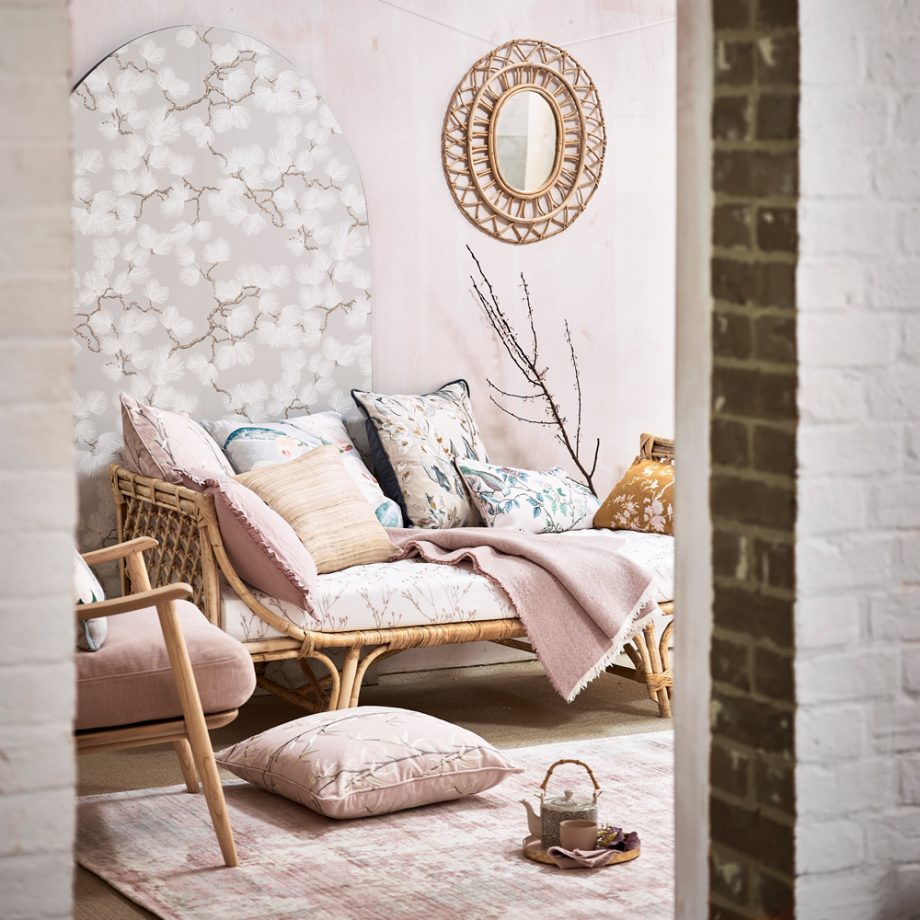 Ý tưởng phòng khách màu hồng – Tạo cảm giác lãng mạn và tinh tế