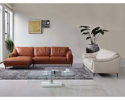 Cách lựa ghế sofa mang lại sự mát mẻ tươi mới cho phòng khách
