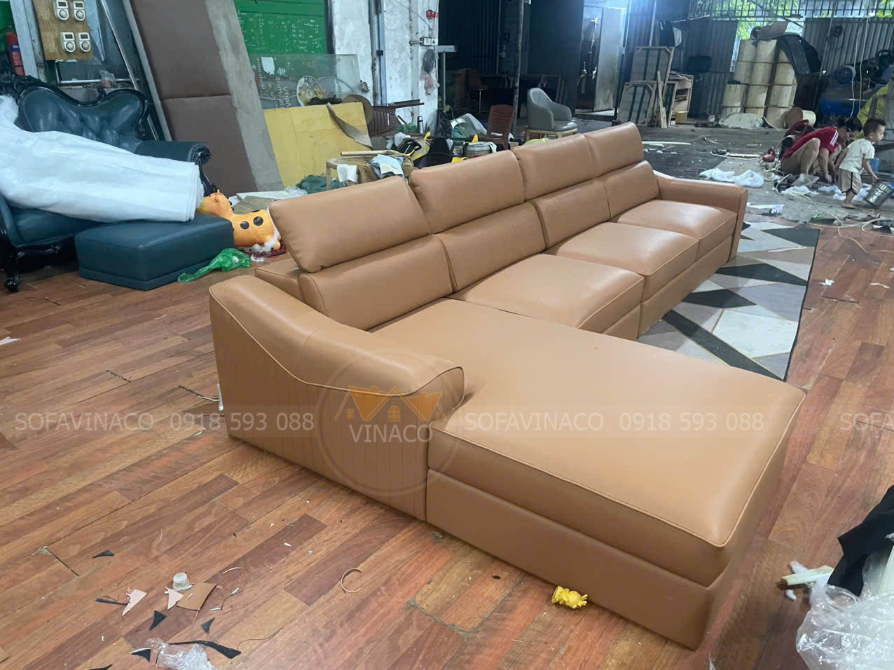 Mùa hè nên chọn chất liệu sofa nào để ngồi mát hơn?