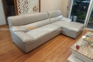 Bọc ghế sofa da bị bẩn đen cho khách tại Ba Đình, Hà Nội