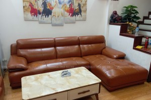 Bọc Ghế Sofa Da Chống Mực Cho Khách Hàng Tại Phạm Văn Đồng
