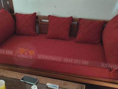 Vì sao nên sử dụng đệm cho ghế gỗ phòng khách?