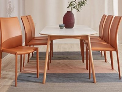 Xu hướng bọc ghế bàn ăn với những màu nóng cho mùa đông ấm áp