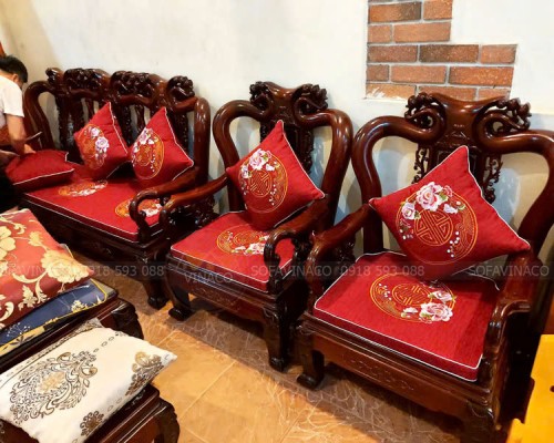 Kích Thước Đệm Ghế Gỗ Ảnh Hưởng Thế Nào Đến Thẩm Mỹ Phòng Khách? – Bí Quyết Nâng Tầm Nội Thất