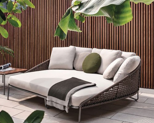 Vỏ Bọc Chống Thấm Dùng Cho Sofa Ngoài Trời – Có Gì Đặc Biệt?
