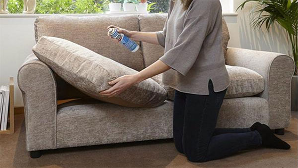 Mẹo làm sạch ghế sofa nhanh chóng tiện lợi đón Tết 2022